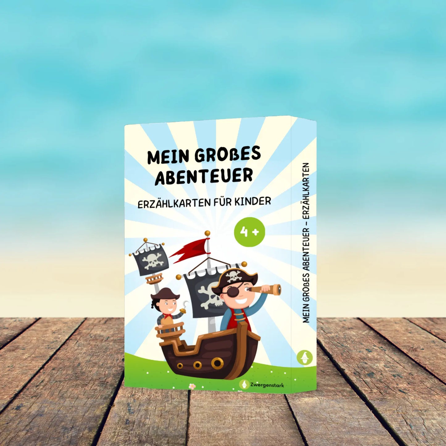 Produktbild mit Hintergrund von der Kartenschachtel der Erzählkarten "Mein großes Abenteuer" für Kinder ab 4 Jahren, 32 Karten mit spannenden Fragen zum Geschichten erfinden für mehr Kreativität und Fantasie