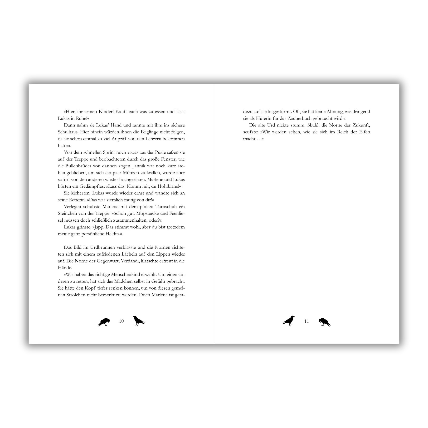 Inhaltsseiten 10 und 11 aus dem Kinderbuch "Marlene – Die Auserwählte des Zauberbuchs", ein Kinderroman ab 11 Jahren über ein Fantasy-Abenteuer mit Elfen und magischen Wesen von Anne-Katrin Paulke und Zwergenstark